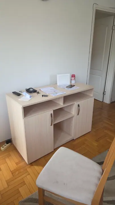 Odnošenje nameštaja — Voždovac