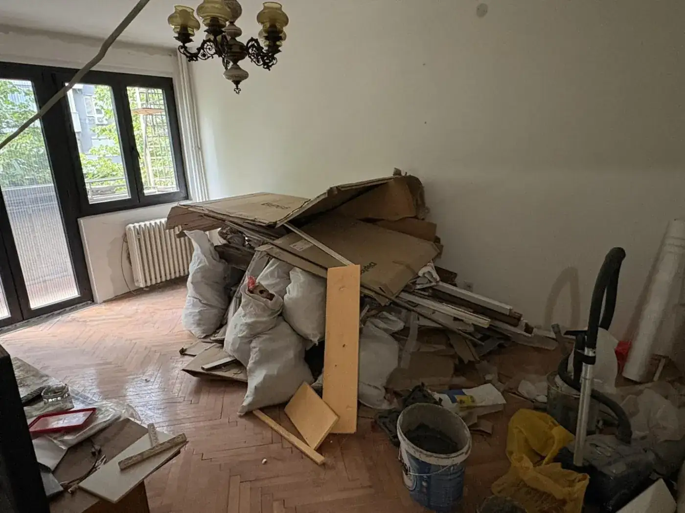 Stvarno pražnjenje stana i odnošenje stvari u Beogradu