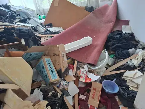 Kabasti nameštaj i stvari pre odvoza
