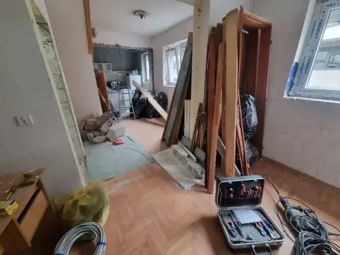 Stan sa stvarima spremnim za iznošenje